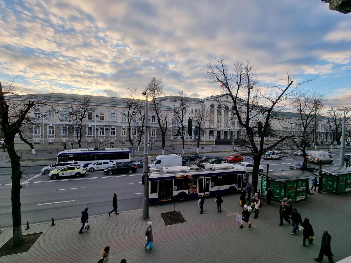 Stefan Cel Mare Boulevard Ultracentral Apartments In The Center Chisinau Exterior foto
