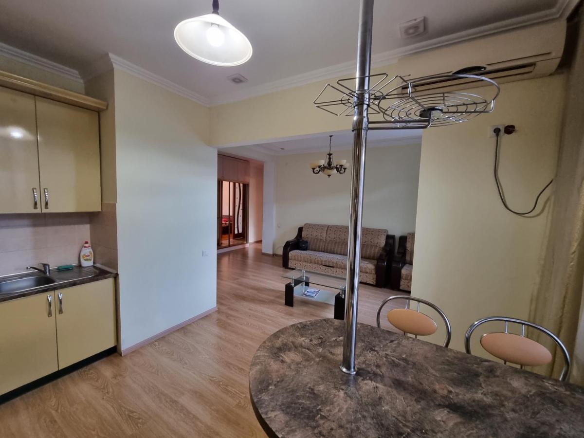 Stefan Cel Mare Boulevard Ultracentral Apartments In The Center Chisinau Exterior foto