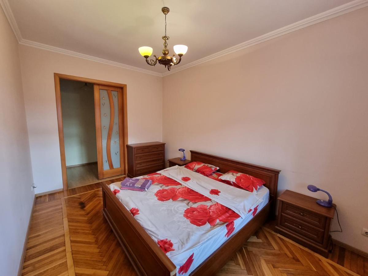 Stefan Cel Mare Boulevard Ultracentral Apartments In The Center Chisinau Exterior foto