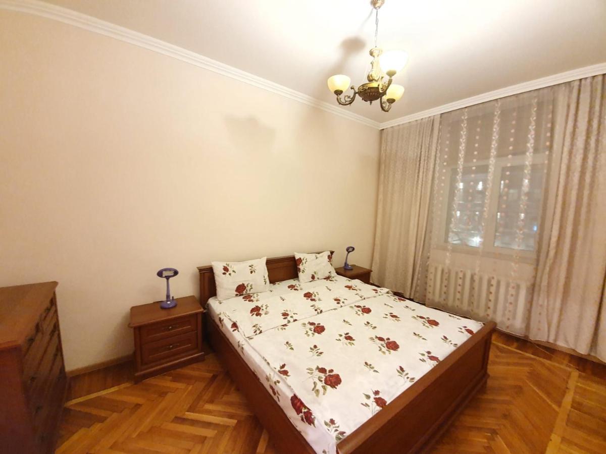 Stefan Cel Mare Boulevard Ultracentral Apartments In The Center Chisinau Exterior foto