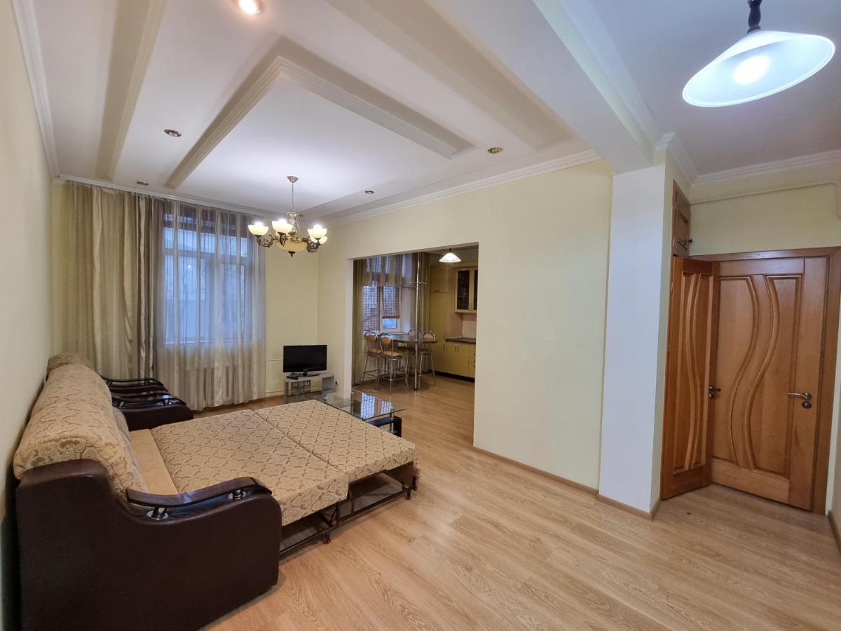 Stefan Cel Mare Boulevard Ultracentral Apartments In The Center Chisinau Exterior foto