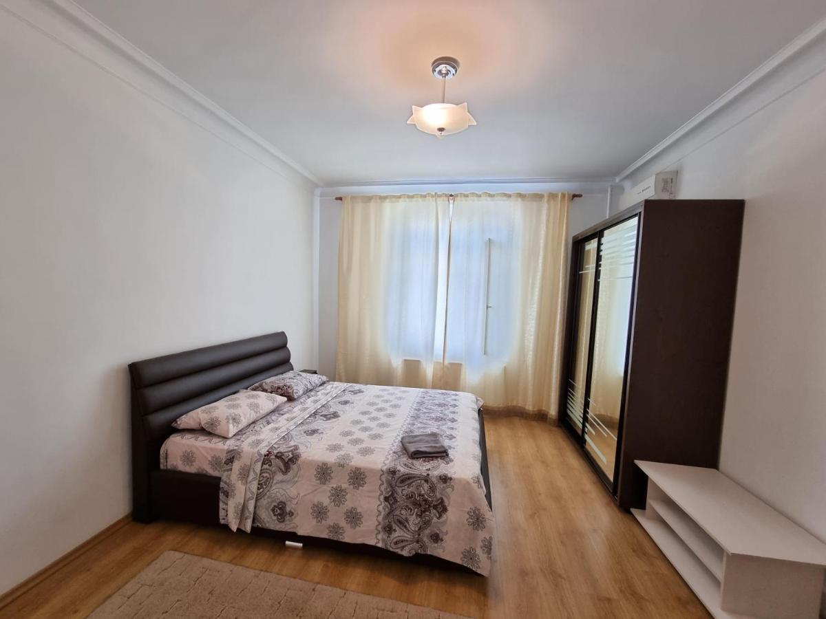 Stefan Cel Mare Boulevard Ultracentral Apartments In The Center Chisinau Exterior foto