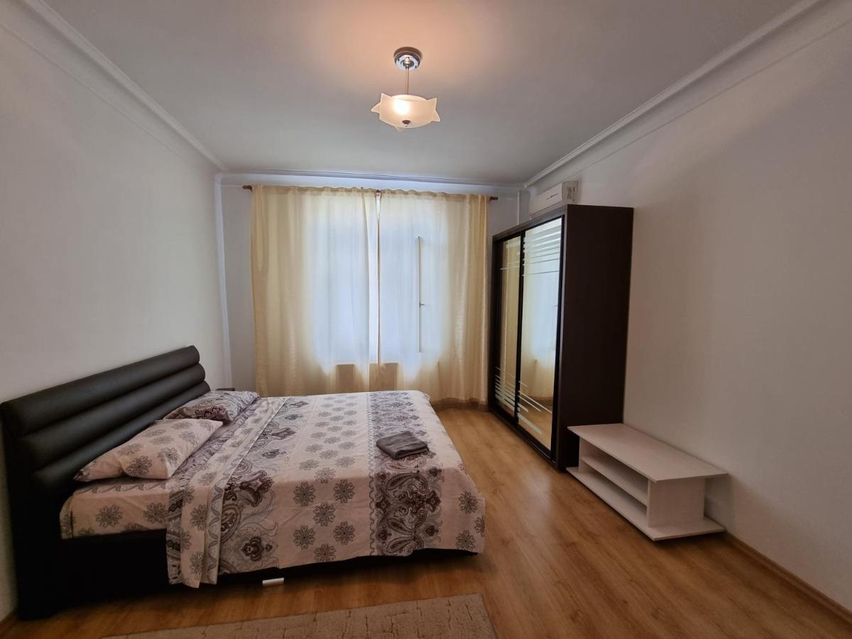 Stefan Cel Mare Boulevard Ultracentral Apartments In The Center Chisinau Exterior foto