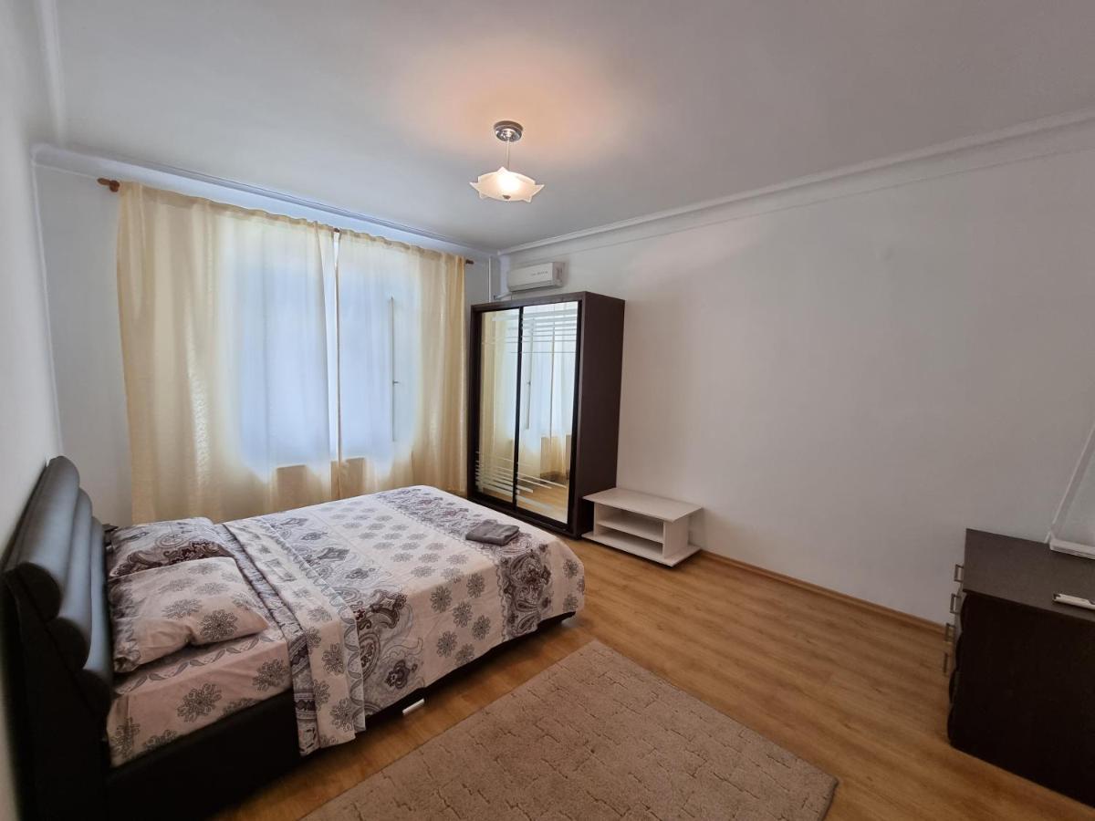 Stefan Cel Mare Boulevard Ultracentral Apartments In The Center Chisinau Exterior foto
